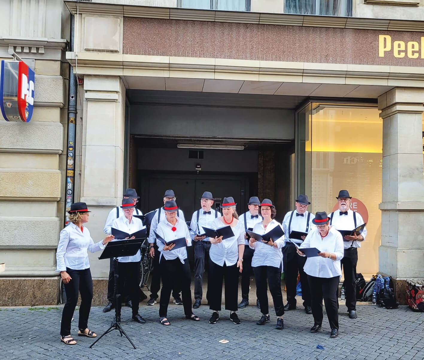 Kita Singt